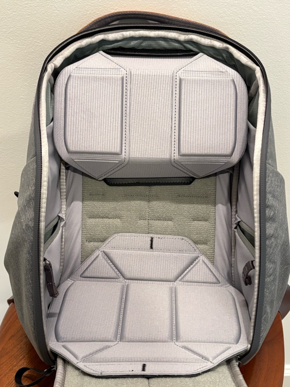 Peak Designs Everyday Backpack Zip - 15L - Picture 4 of 6